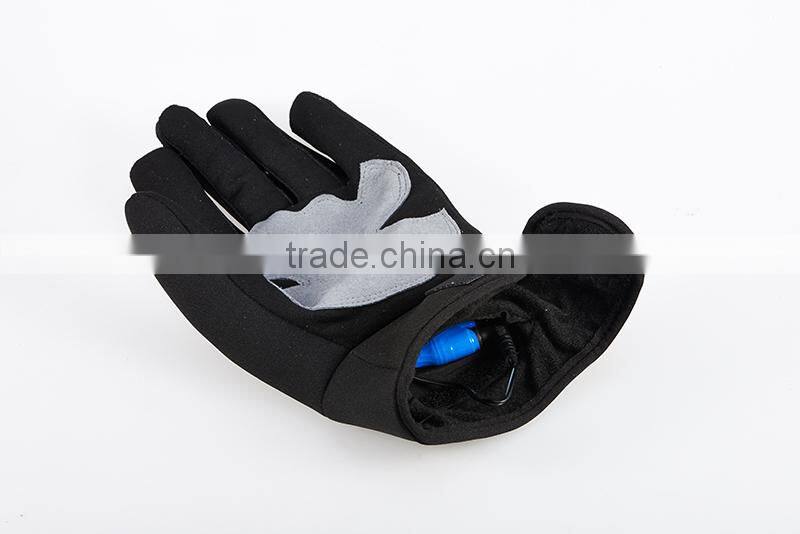 battery powered heated thin gloves warming in the winter
