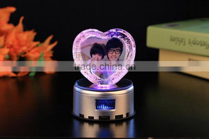 Newest Design Crystal Heart Shape Photo Frame