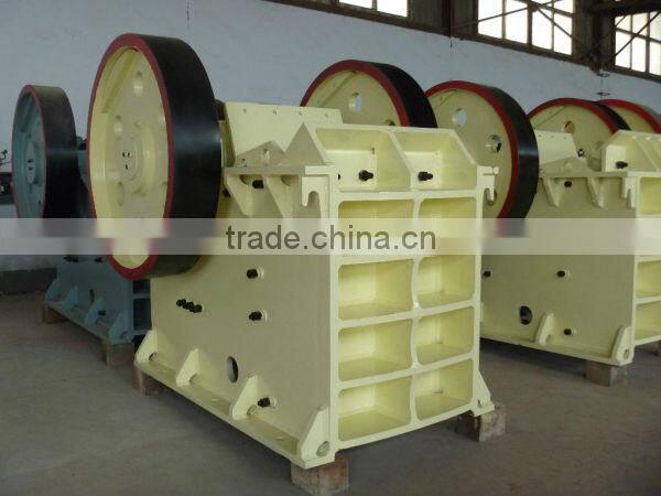 Energy-saving Jaw Crusher Machine, Building and Road Construction Equipment