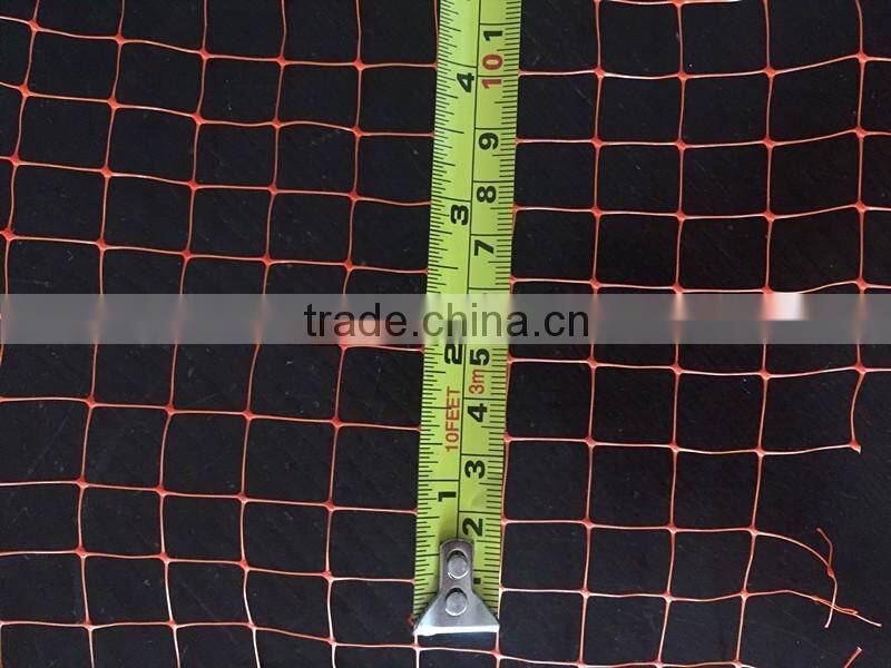 Disposable plastic cargo containment net