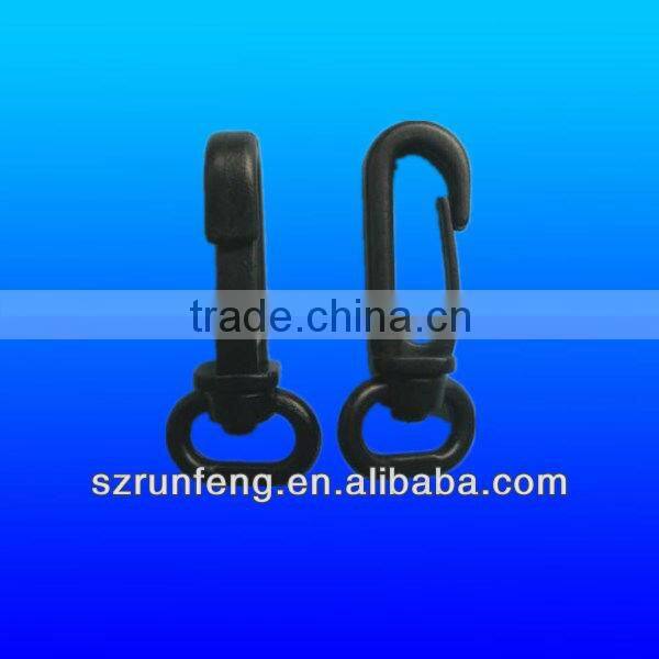 Plastic swivel snap hook buckle