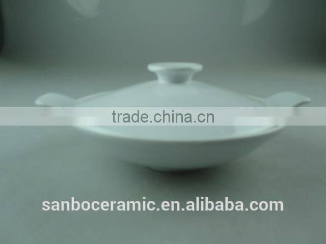 AB Grade porcelain stock White Ceramic Cookware Pot with lid , Ceramic Stew Pot, Round small turren