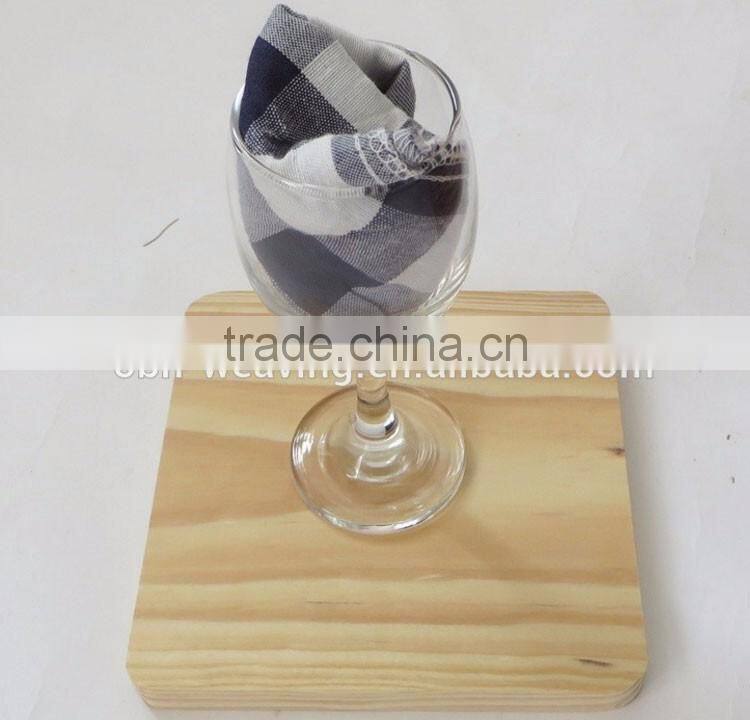 China customized cheap 2 person type insulation wicker willow picnic basket with cheeseboard cooler bag