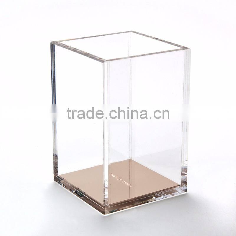 Manufacturer of Bank Pen Holder/Table Pen Holder