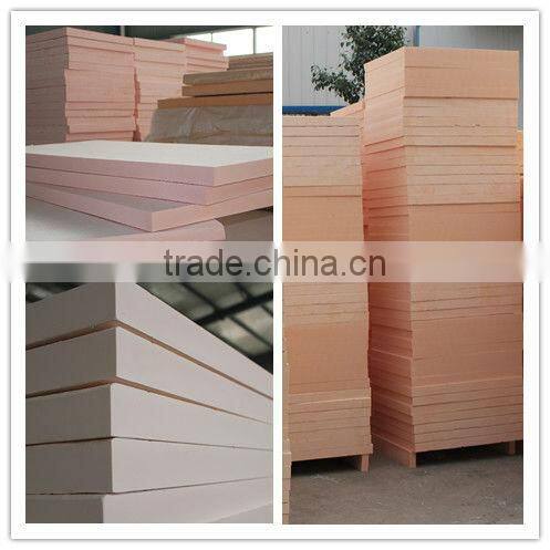 Phenoic foam wall/roof insulation board