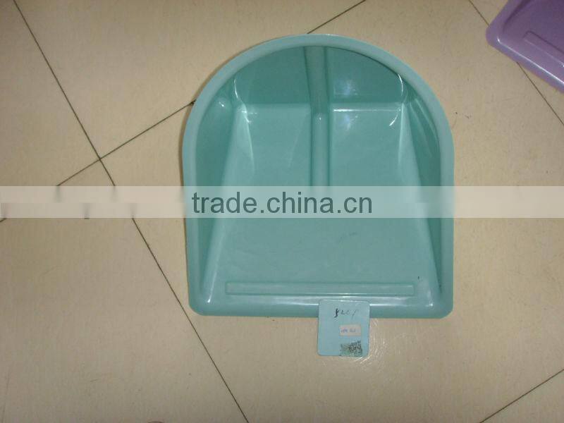 dustpan with long handle
