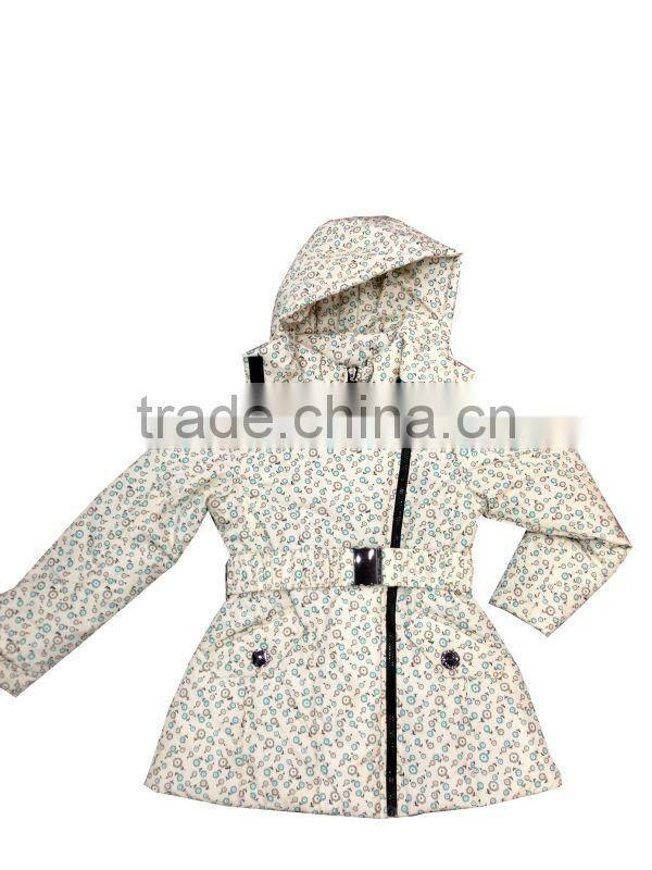 Comfortabel children winter clothing with hood