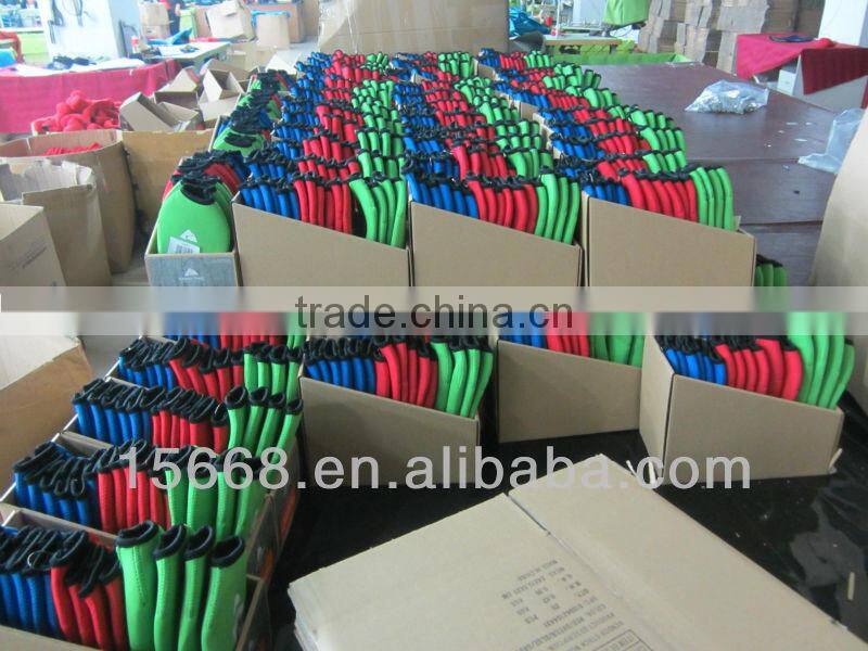 GR-B0322 custom neoprene stubby holder with zipper