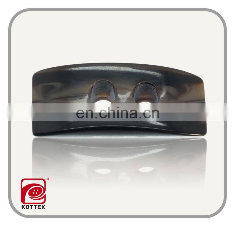 special shaped smooth surface resin imitation horn toggle buttons,2014 plastic toggle button,garment accessories
