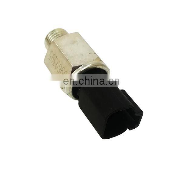 70180319 Diesel Engine Oil Pressure Sensor 70180319 diesel engine truck parts