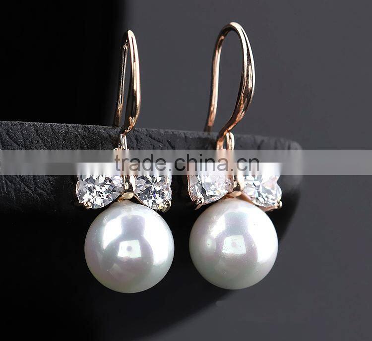 High Qulity Round Pearl With Butterlfy Zircon Gold Plated Earrings Elegant Fashion Bijoux Jewelry