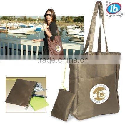 Hand bag in non woven fabric