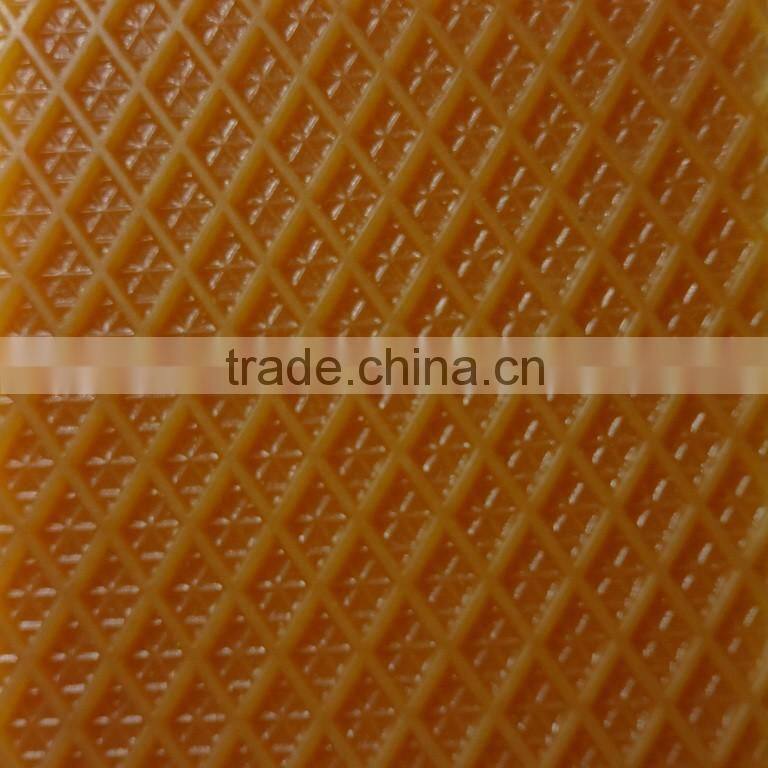 2016 non-slip beige natural rubber sheet on-time shipment from China