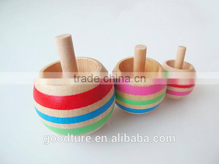 2015 Hot Sale Set Of Three Scopperil In Different Size Wooden Pet Top
