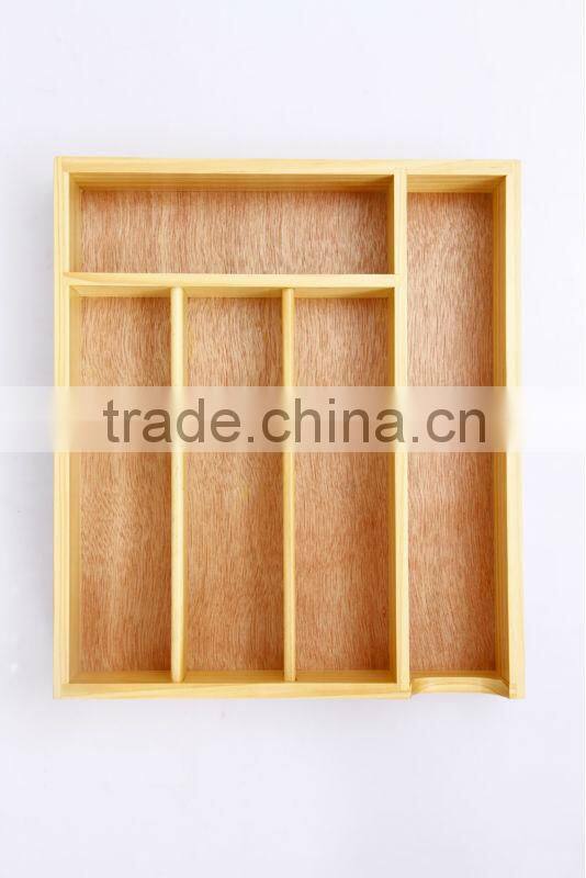 5-compartment bamboo cutlery serving tray