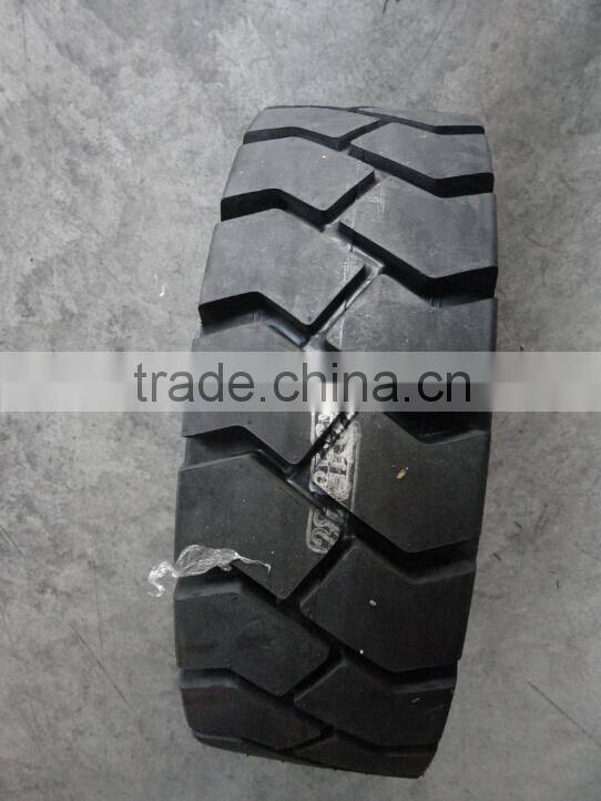 Cut- resistant pattern depth 12mm Penumatic Chinese Manufacturer Tyre