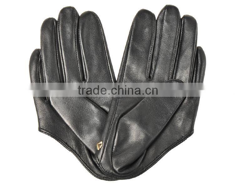 Hot selling fashion half a palm rivet decoration sheepskin drving leather gloves