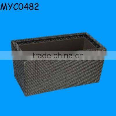 Polyresin wicker flower pot