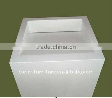 Free standing bathroom wash stand