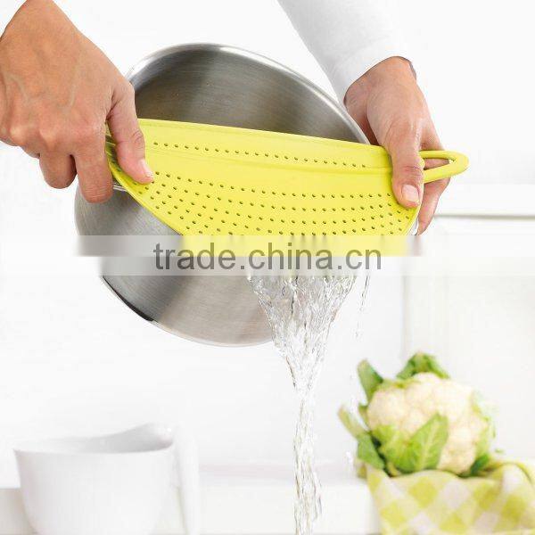 Kitchen Utensils Silicone Colorful Flat Strainer With Antiskid Handle Pot Cover Pan Lid