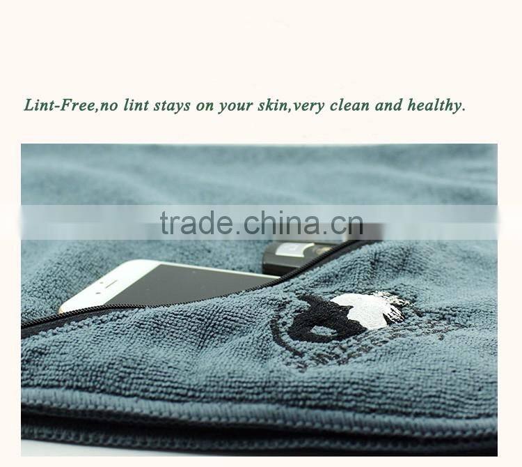 Gym towel with zipper pocket bamboo fabric