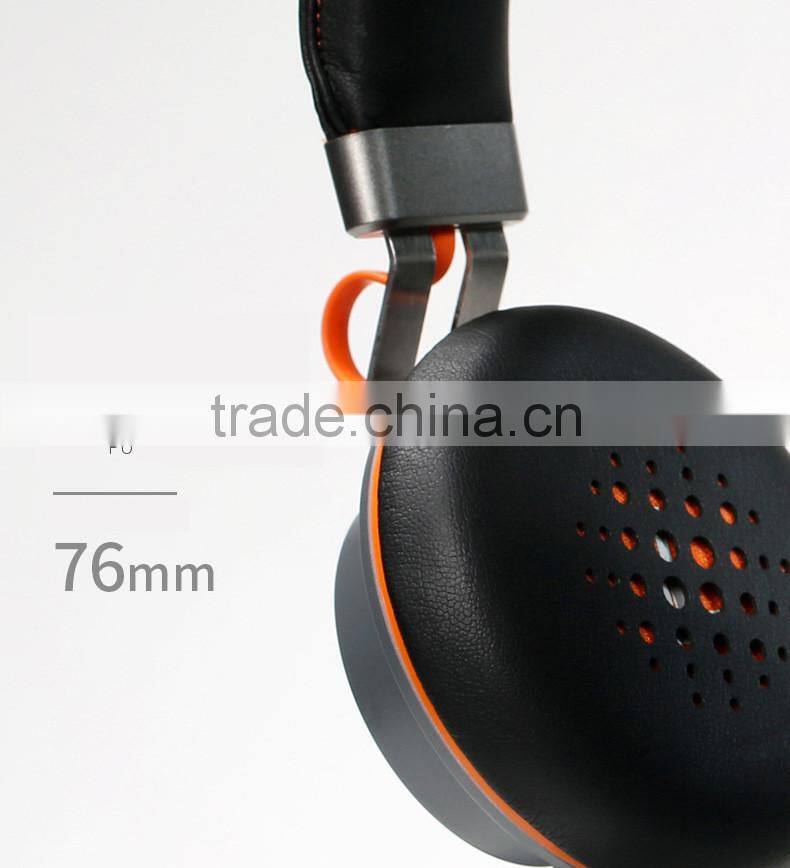 Foldable Bluetooth Headphone with Ergonomic Design Model HS02