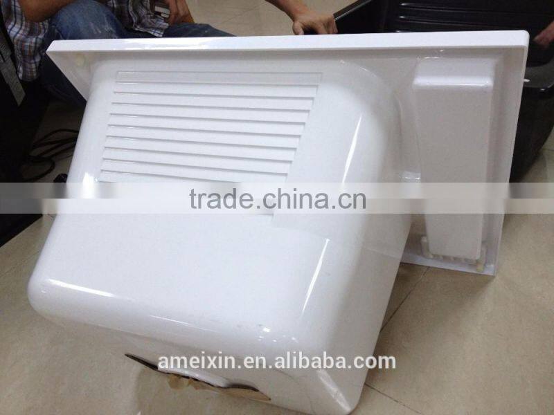 Plastic vacuum formed refrigerator liner