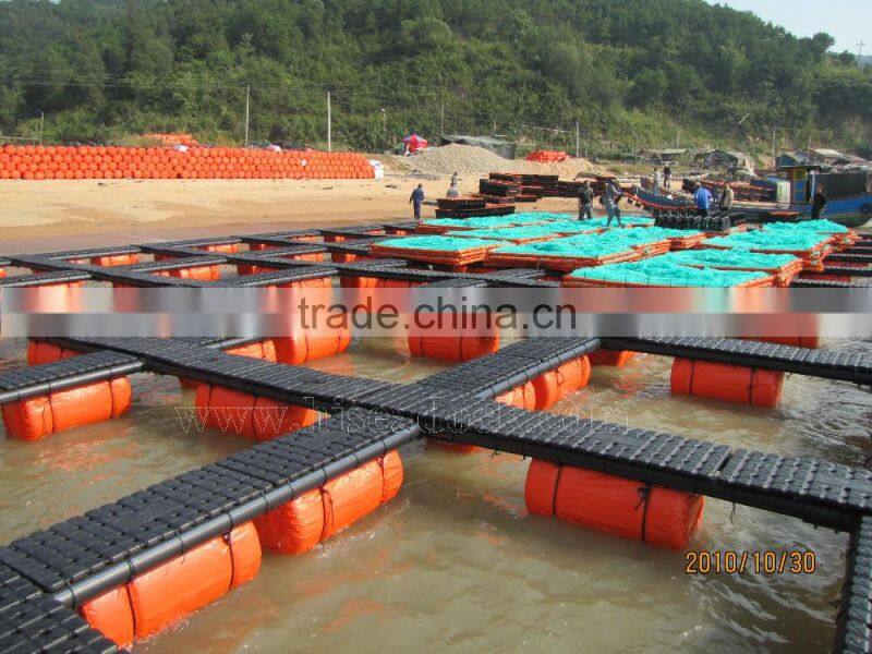 Floating fishing pontoon