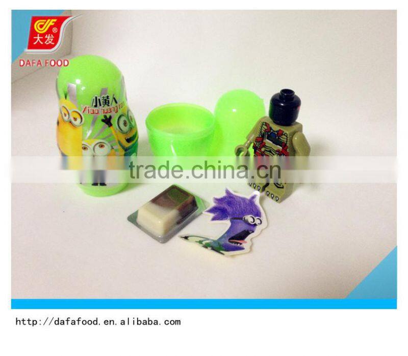 Hot selling little bottle toy candy with good toy and chocolate cream
