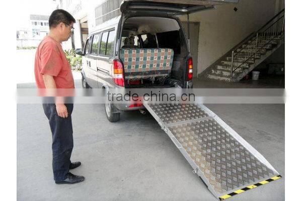 Skid resistant Design Steel Motorcycle Loading Vehicle Ramp