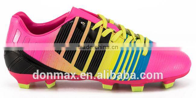 New style Colorful Outdoor Lightweight Popular TPU Football Boots Factory Turf Soccer Shoes For Hard Ground