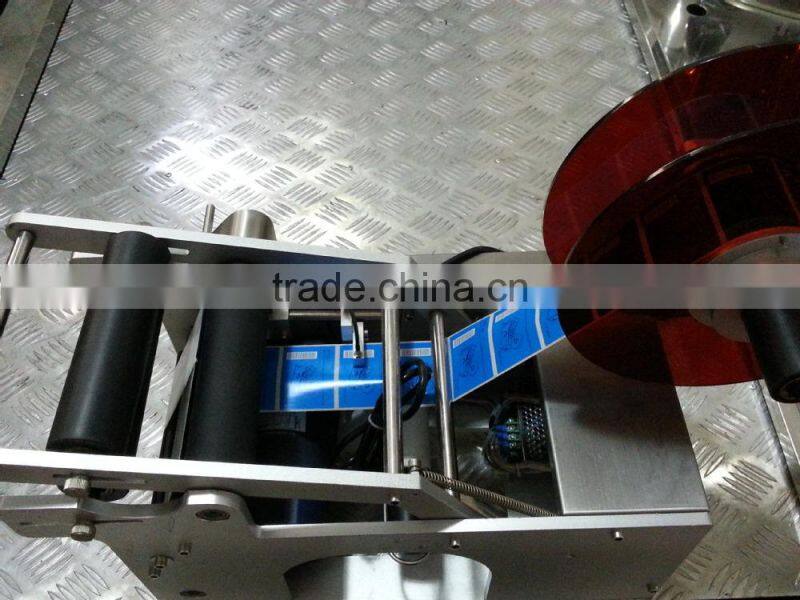 electric semi automatic shampoo bottle labeling machine with coding function