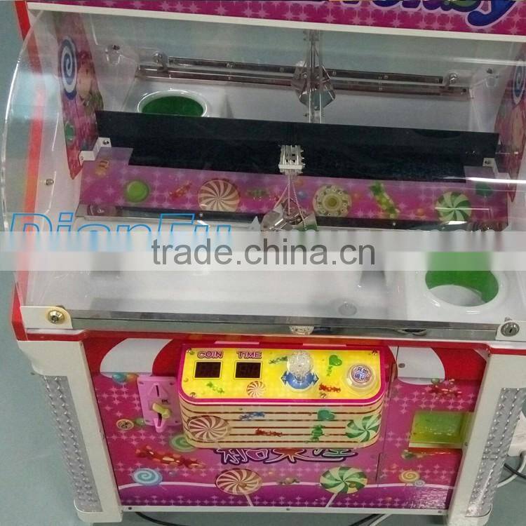 2016 newest hot sell coin operate arcade chilrdren candy claw machine house machine of price promotion sale
