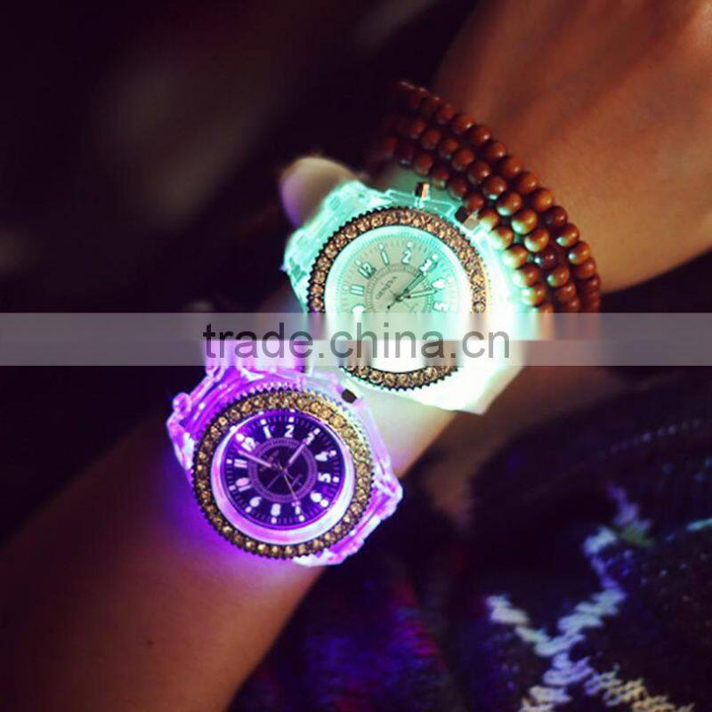 2016 Colorful Geneva Leather Casual Quartz Watch Student Wrist Watch