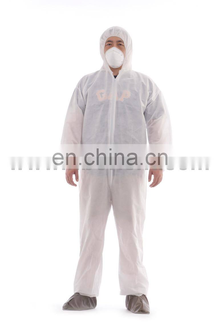 Protective waterproof PP SMS coverall with hood and feetcover for working