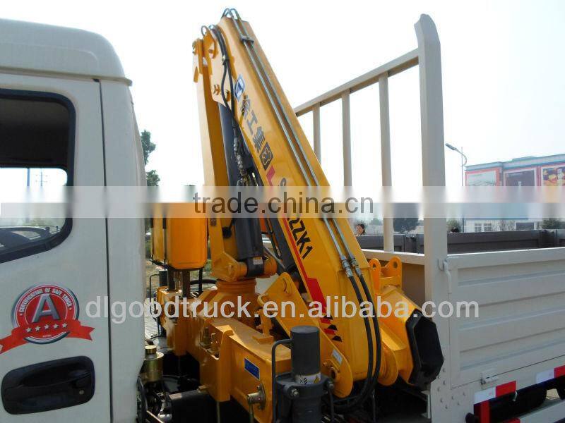 Dongfeng truck mounted crane 3.2Tons for sale