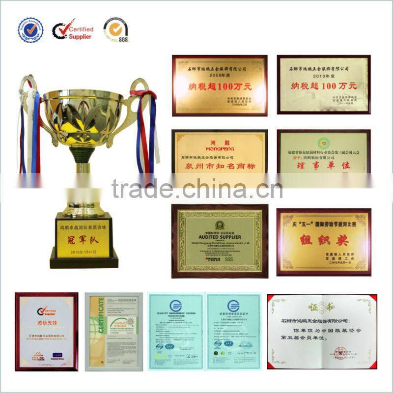 White stones with Decorative Chain