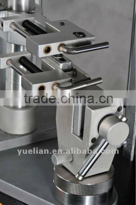 Universal Material Tester