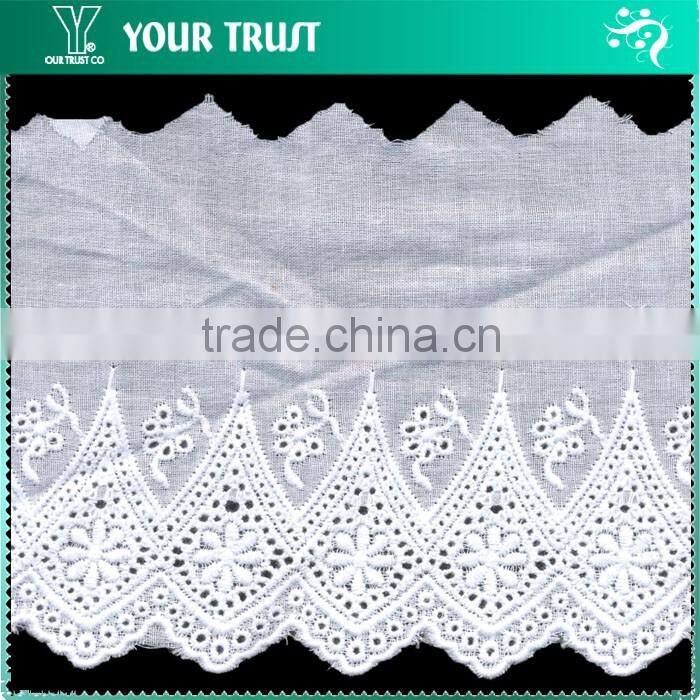 Width 6.0 Centimeter Wavy Flower Mesh White Polyester Trimming Lace
