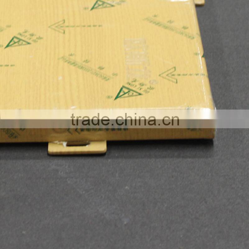 300*300MM Strong Weather Resistance Wood Grain Exterior Curtain Wall Panel Decorative Aluminum Wall Panel