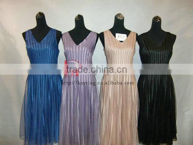 Sleeveless V-neck Knee-length Back Open Simple Cocktail Dress