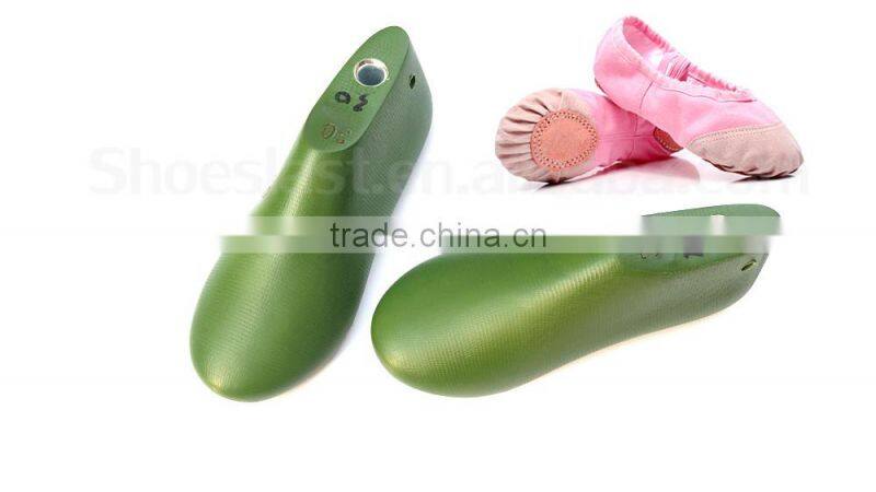 The dancing shoe last for girls