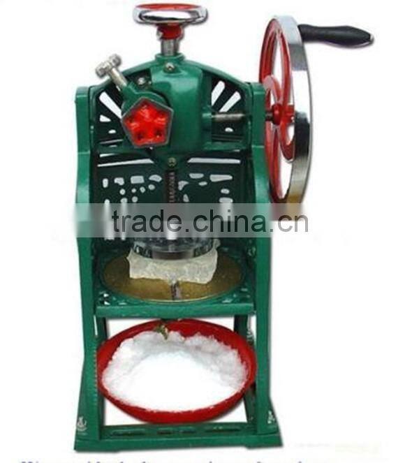 2016 hot sale manual ice crusher/ice crushing machine/ice shaver for small house(email:millie@jzzhiyou.com)