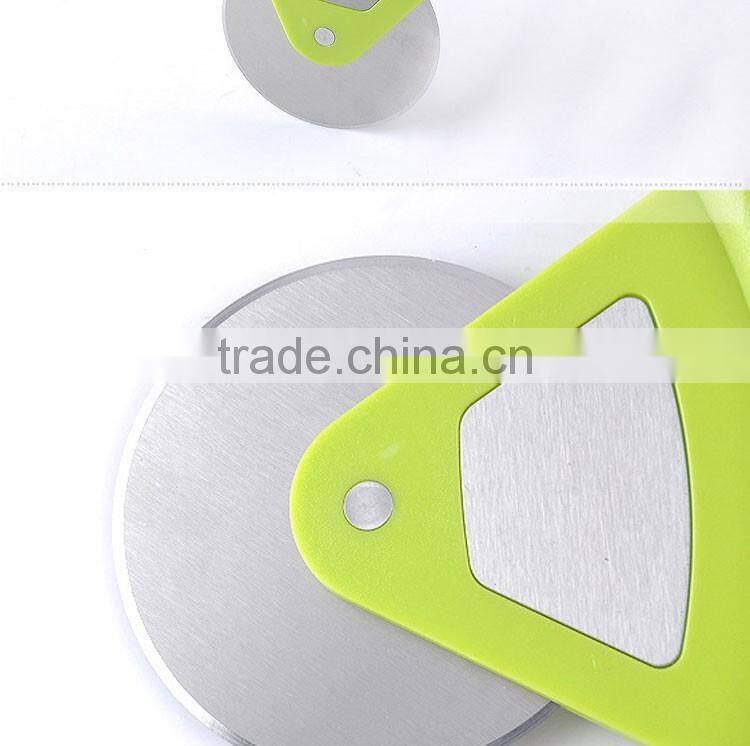 Christmas Promotion Wholesale wheel stainless steel pizza cutter