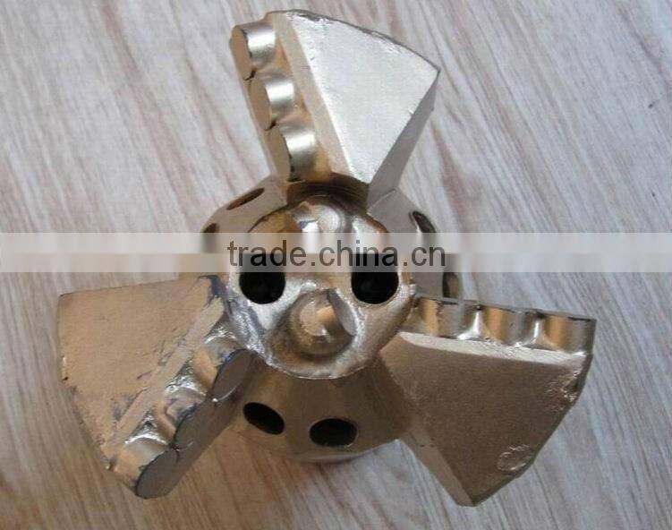 Non-coring PDC drill bit