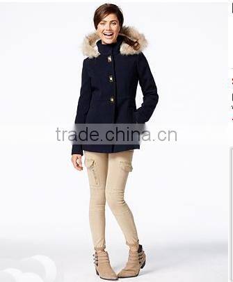 Women's fur-trim turn-lock standard collar coat
