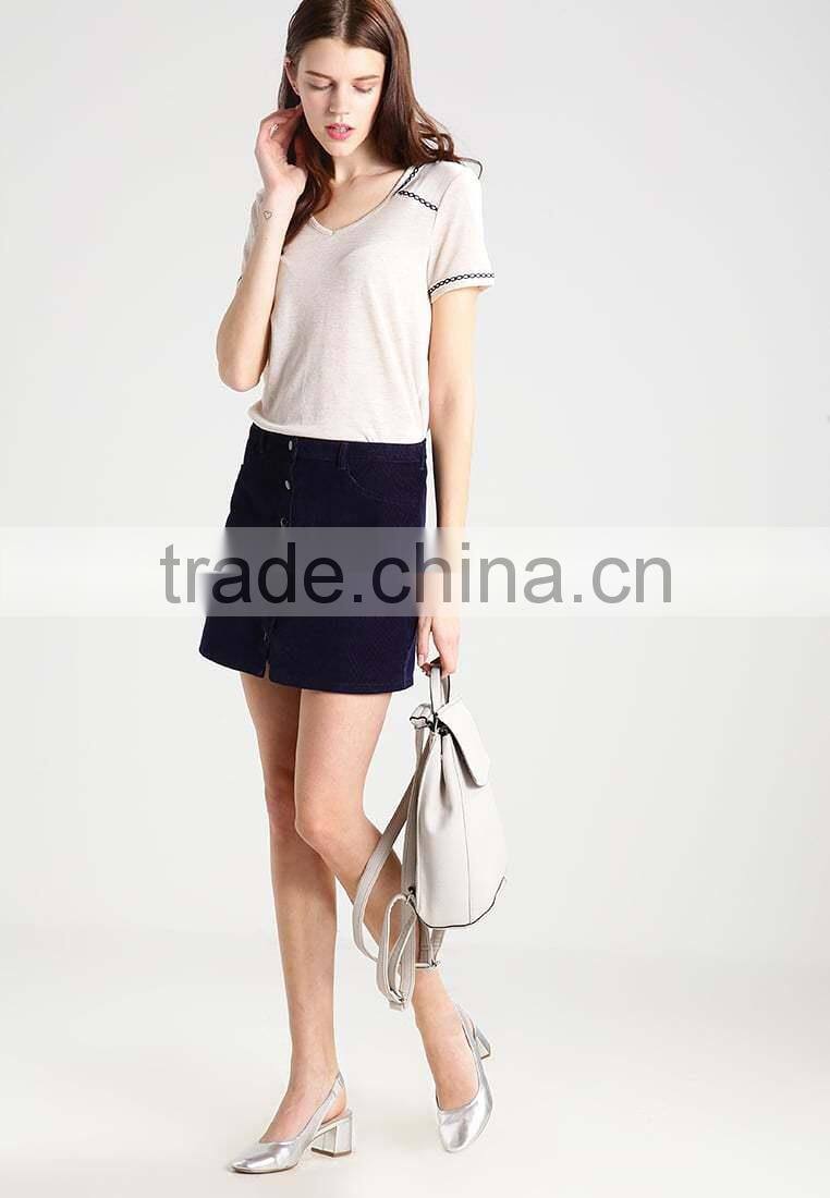 MGOO Custom Made 100% Cotton Embroidered Sleeeves T Shirt Women Deep V Neck Plain T-shirts