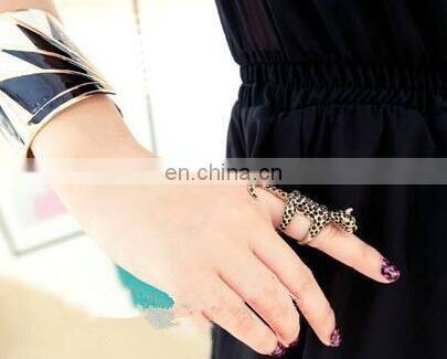 godbead Brand Jewelry Design Rose Gold Plated with Crystals Green Eye Leopard Finger Ring Top quality ring wholesales