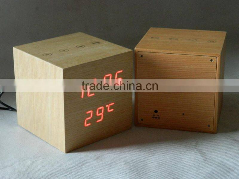 WL0923S Nature Wood Square Shape Touch Switch Digital Alarm Clock