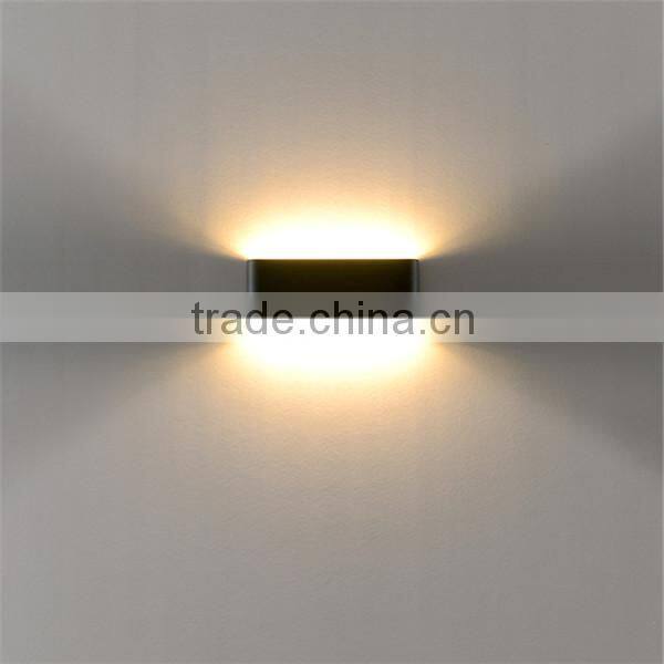 High Power Die-cast aluminium body and Clear glass diffuser LED2*1W in Black Unique Shape for Wall decoration